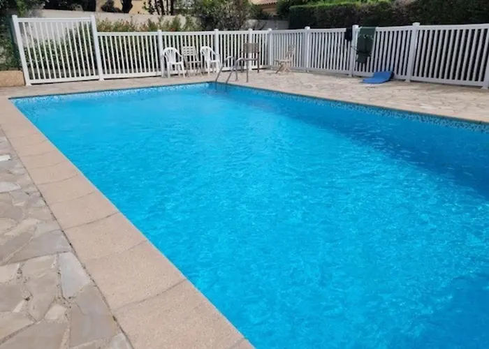 Lejlighed 30 M With Terrace And Pool Antibes