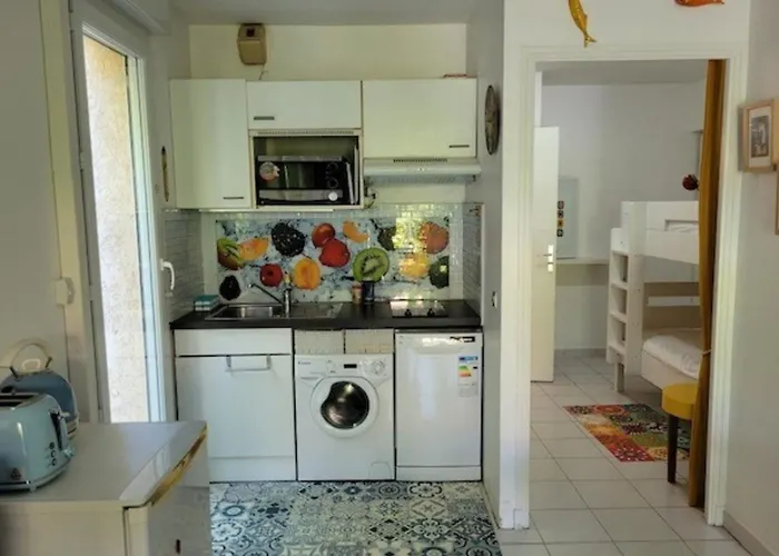 30 M With Terrace And Pool Apartment Antibes